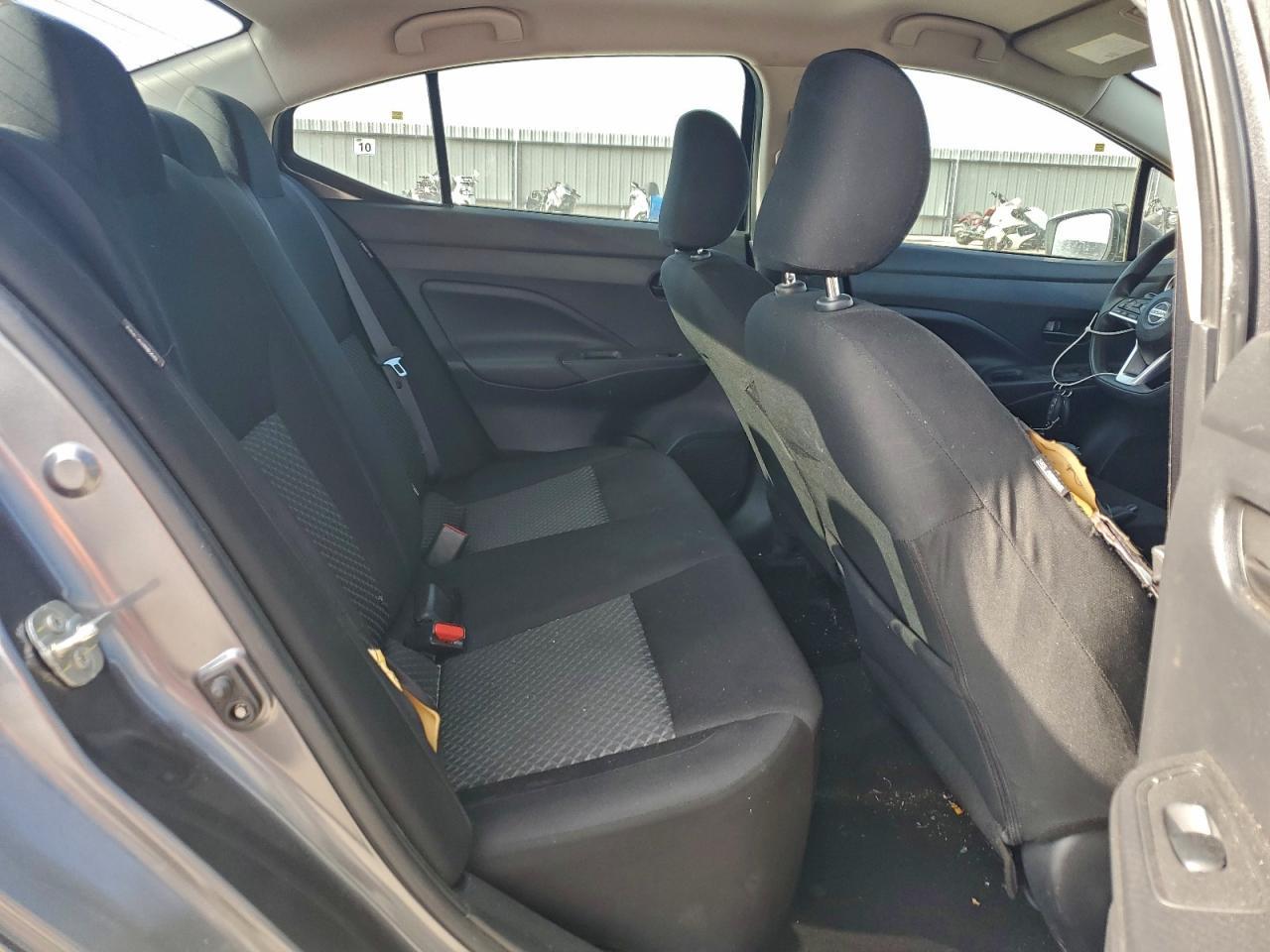 2021 NISSAN VERSA