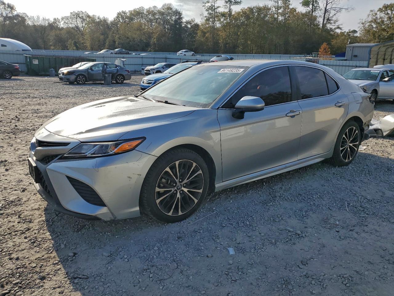 2018 TOYOTA CAMRY