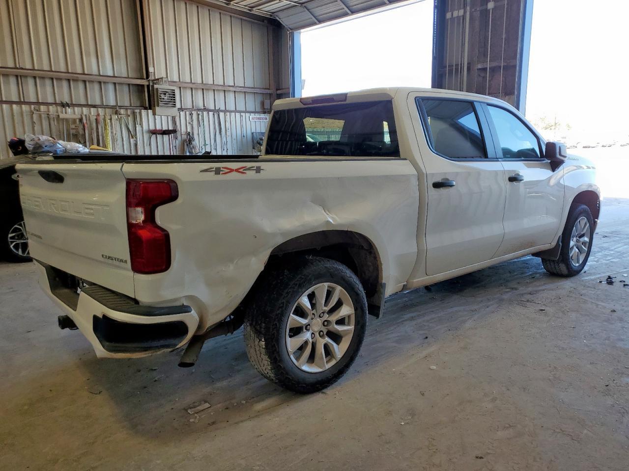 2023 CHEVROLET Silverado