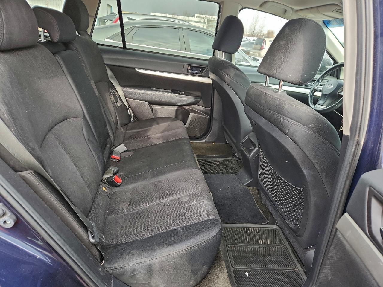 2013 SUBARU Outback