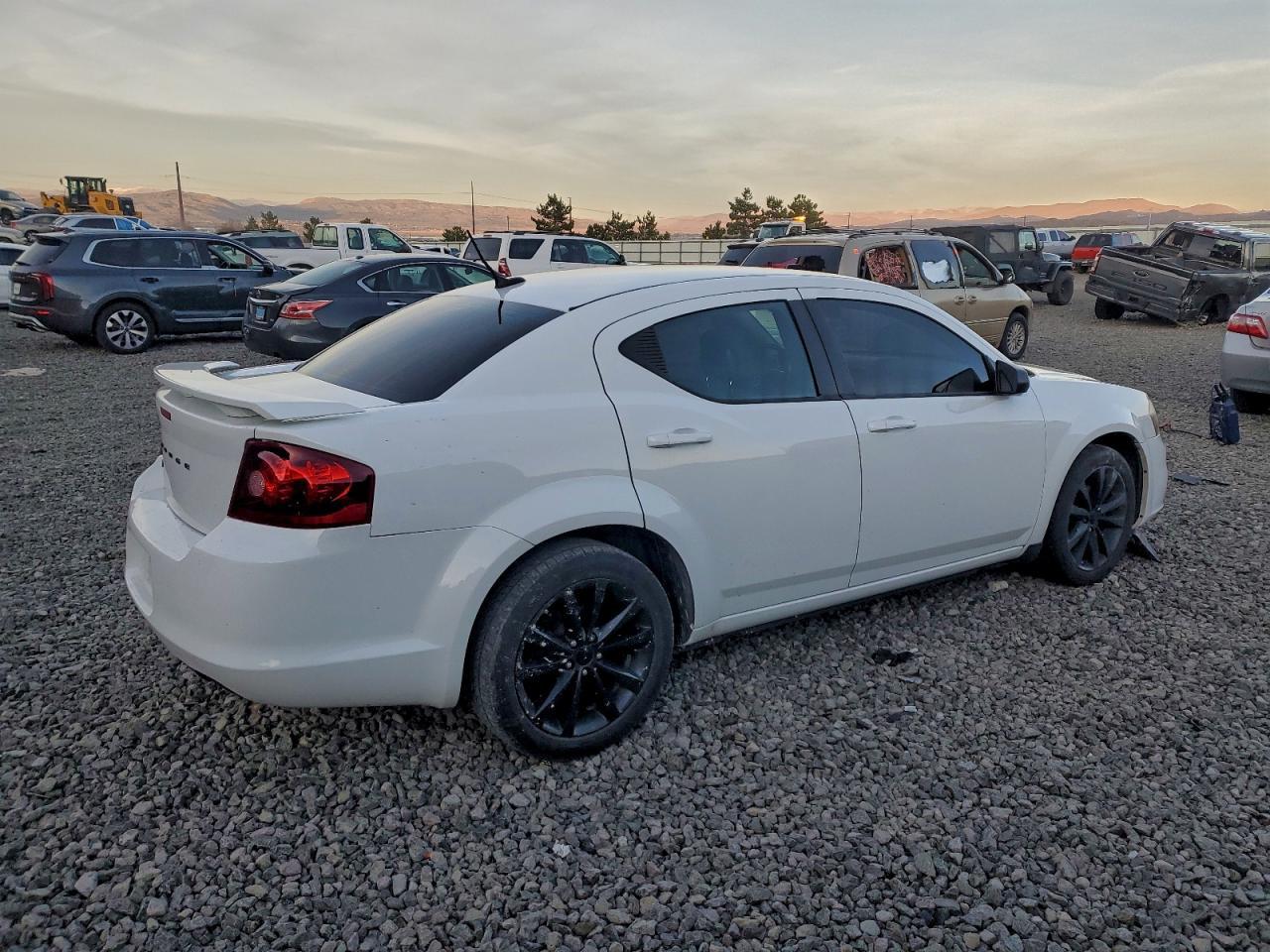 2014 DODGE Avenger