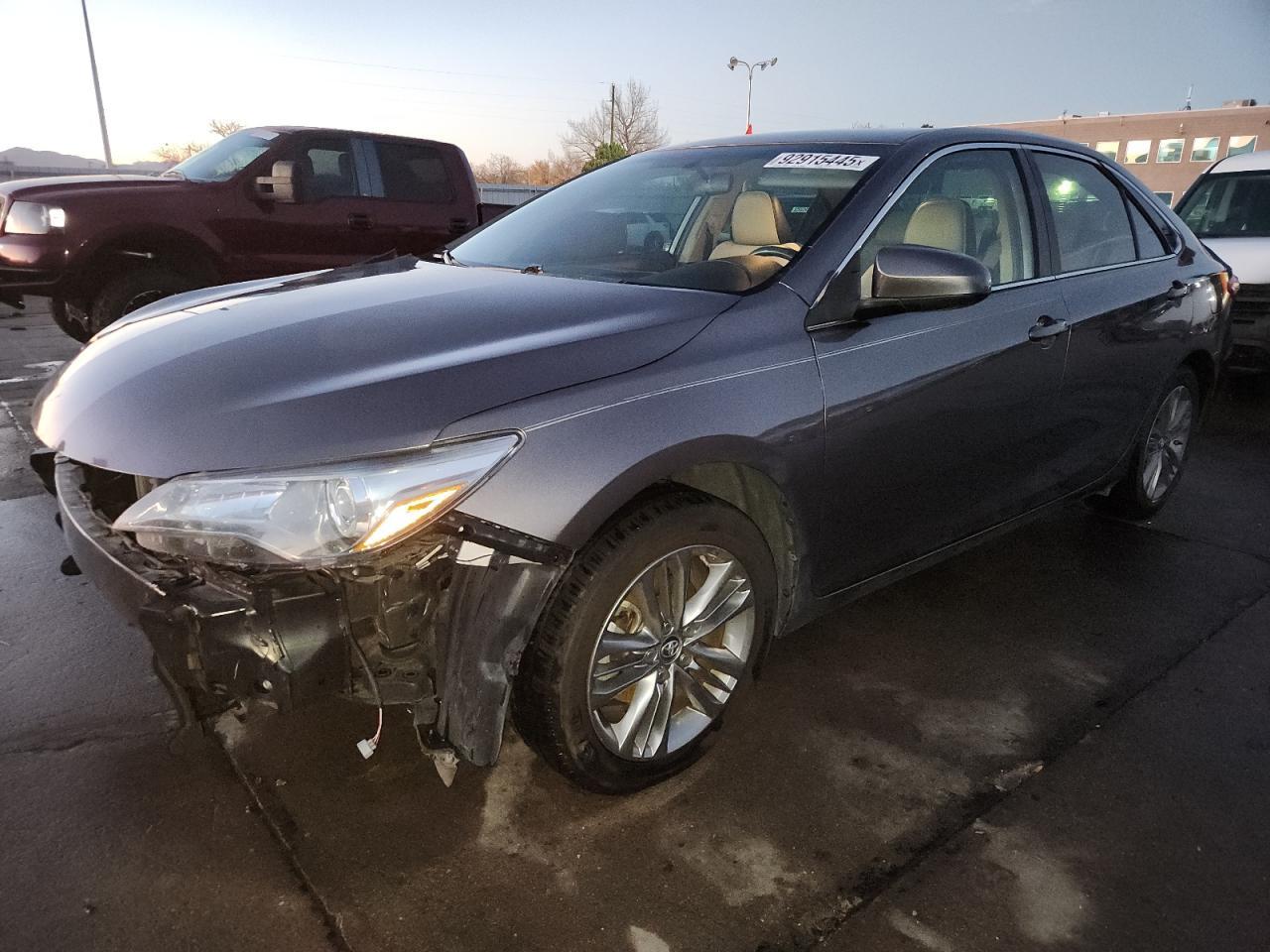 2016 TOYOTA CAMRY