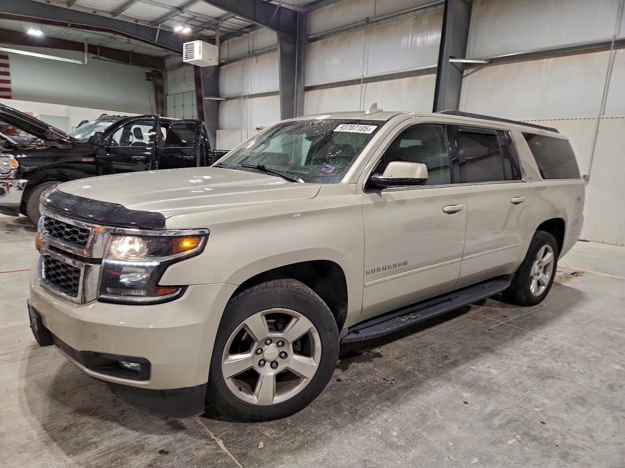 2015 CHEVROLET Suburban