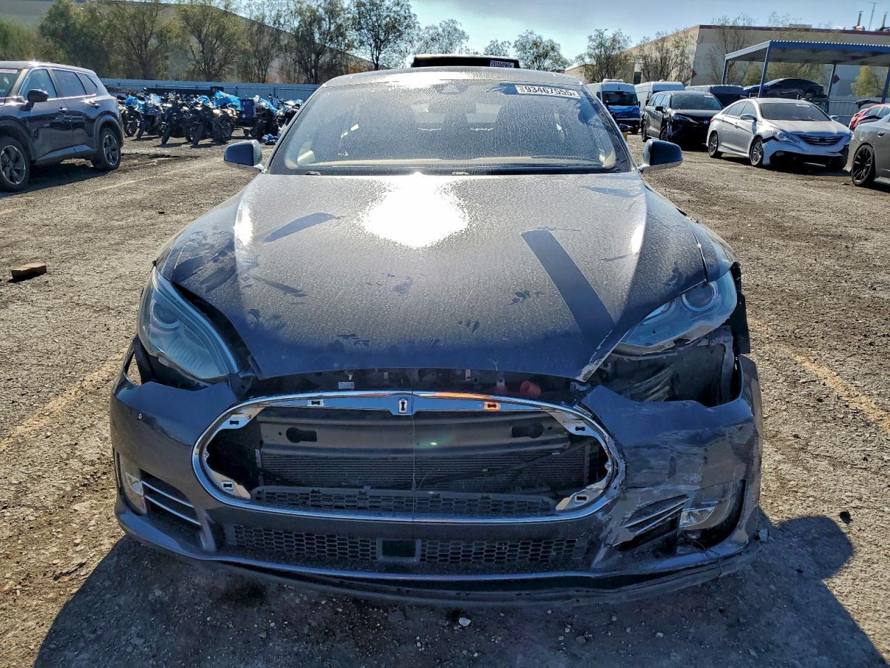 2015 TESLA MODEL S