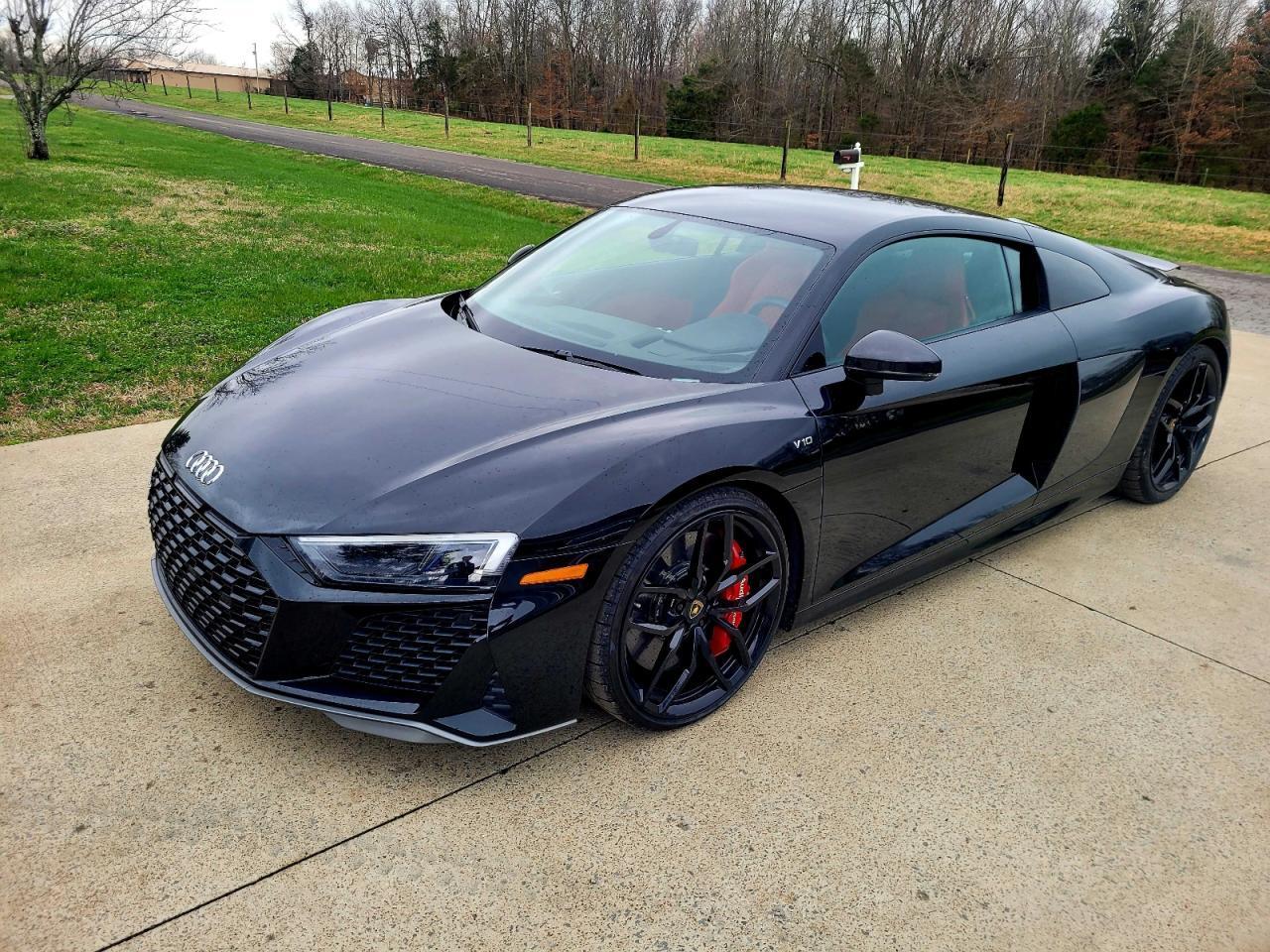 2021 AUDI R8