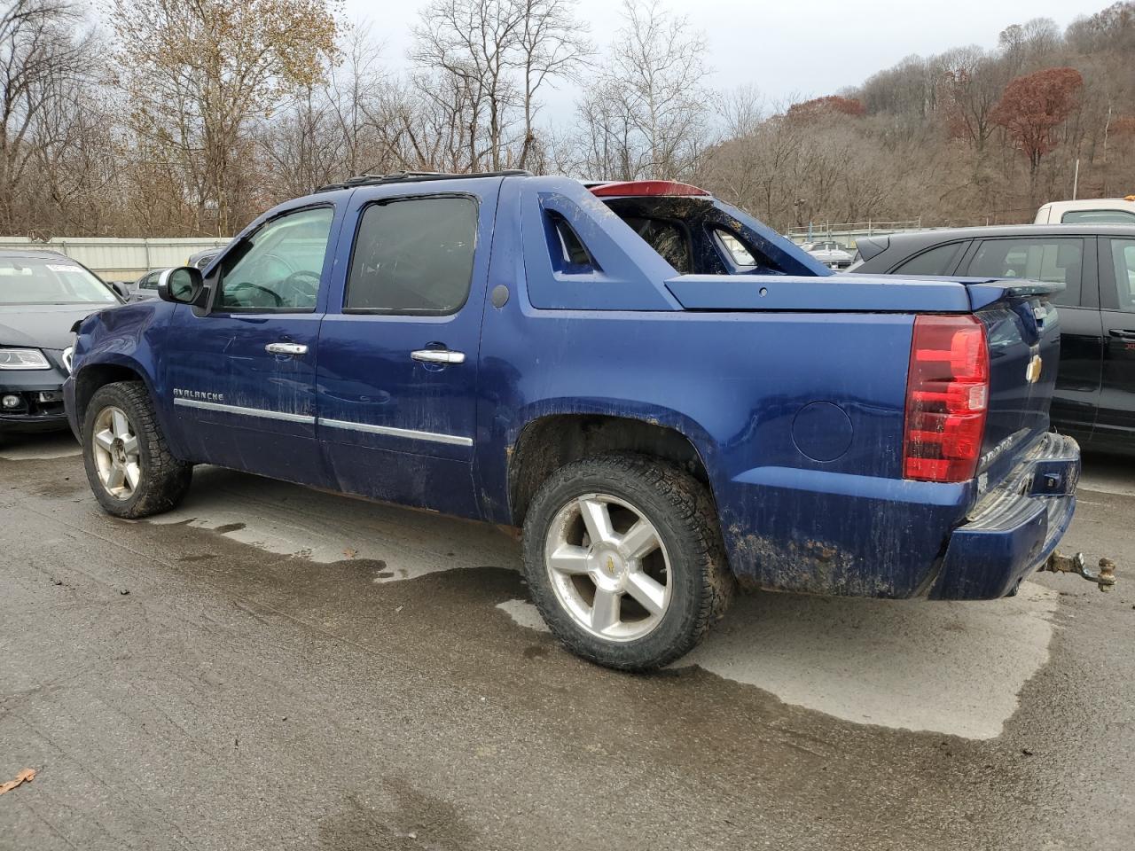 2013 CHEVROLET Avalanche