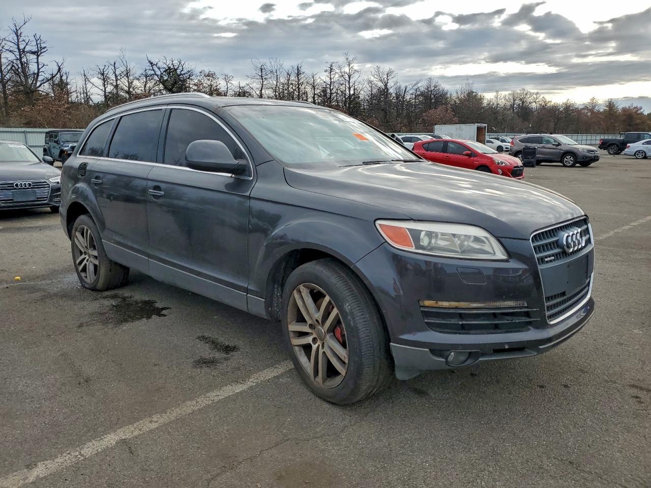 2009 AUDI Q7