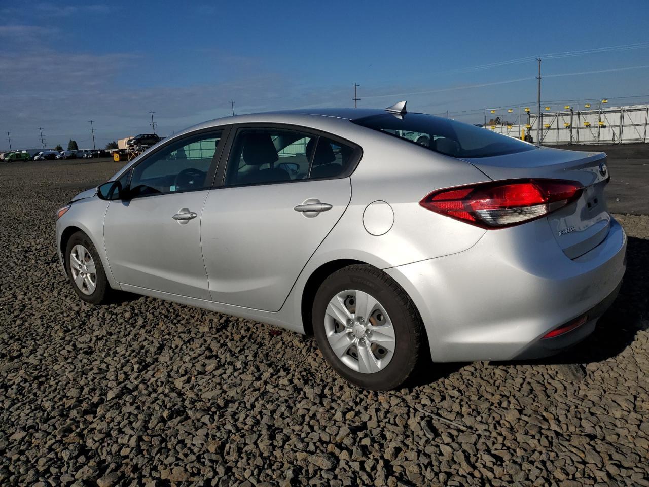 2017 KIA FORTE