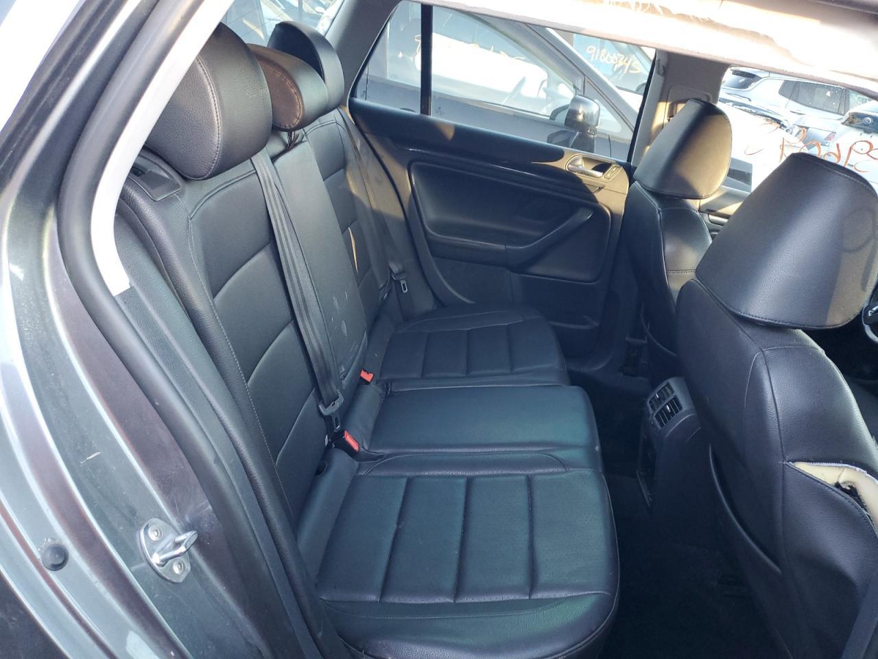 2012 VOLKSWAGEN JETTA