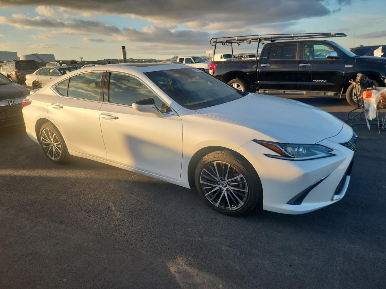 2024 LEXUS ES 300H