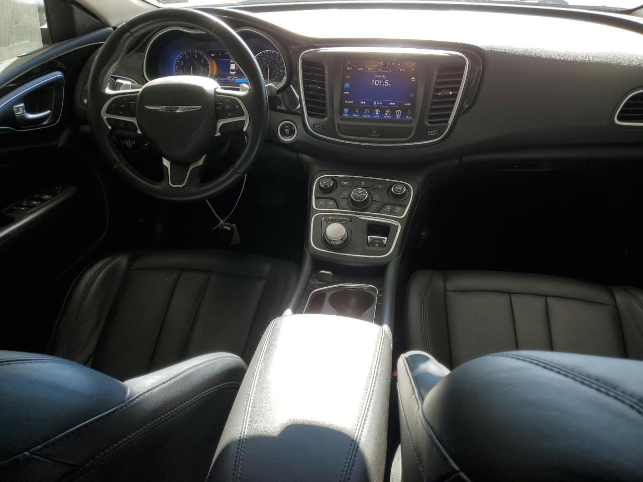 2015 CHRYSLER 200
