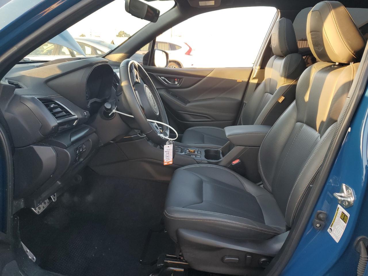 2022 SUBARU FORESTER