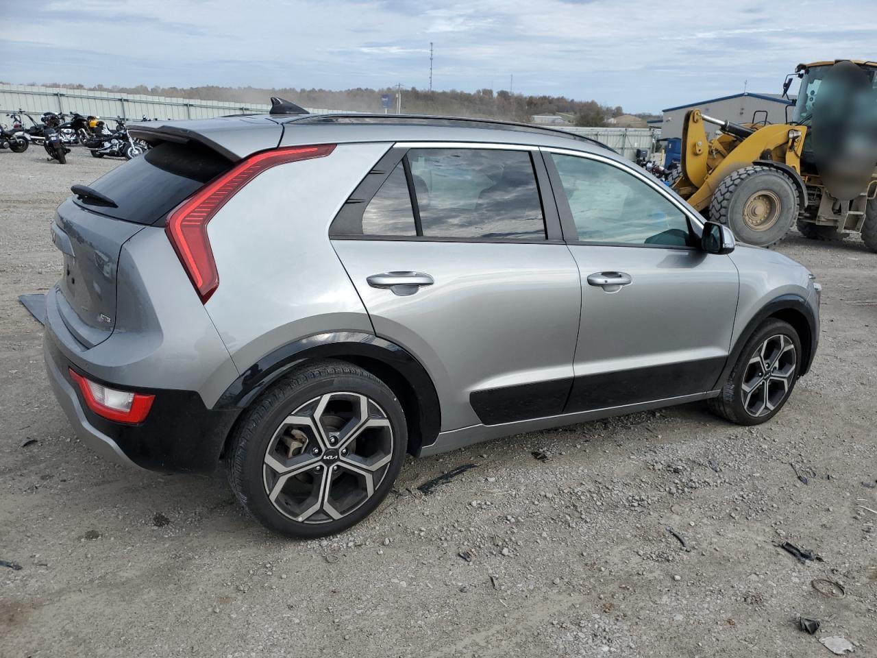 2023 KIA Niro