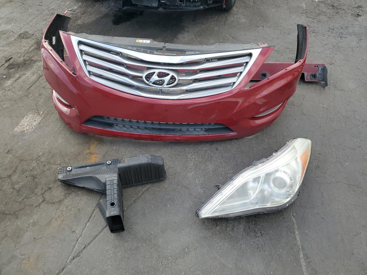 2012 HYUNDAI Azera