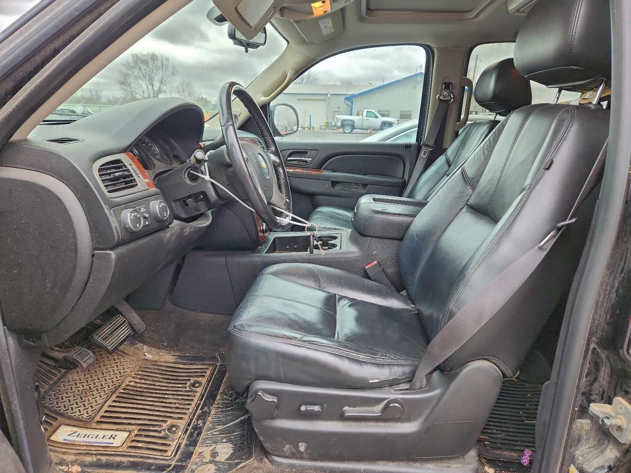 2012 CHEVROLET Suburban