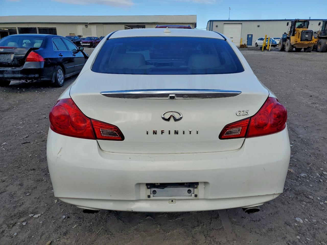 2011 INFINITI G25