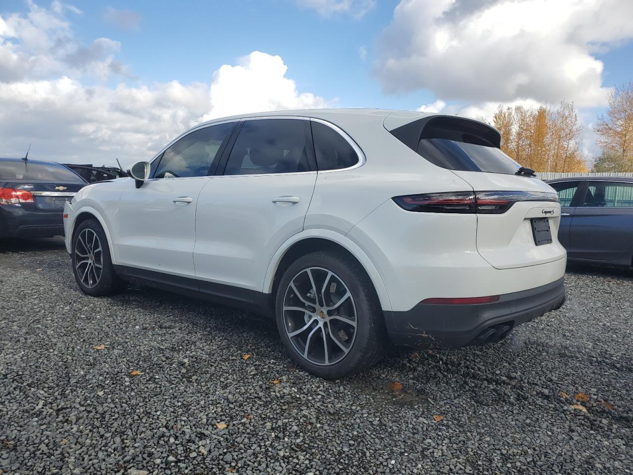 2019 PORSCHE CAYENNE