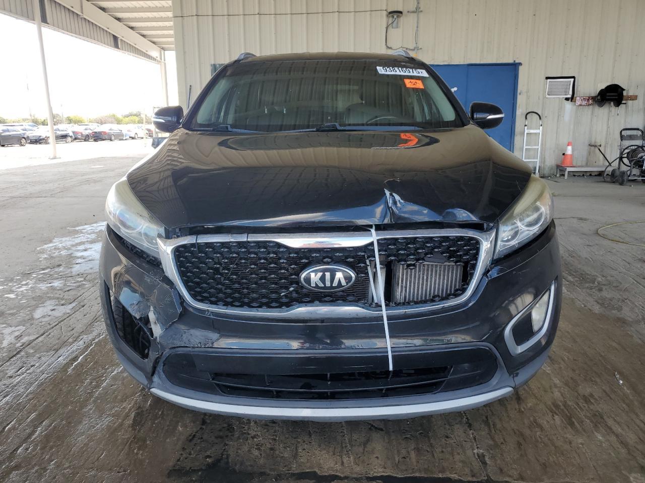 2016 KIA SORENTO