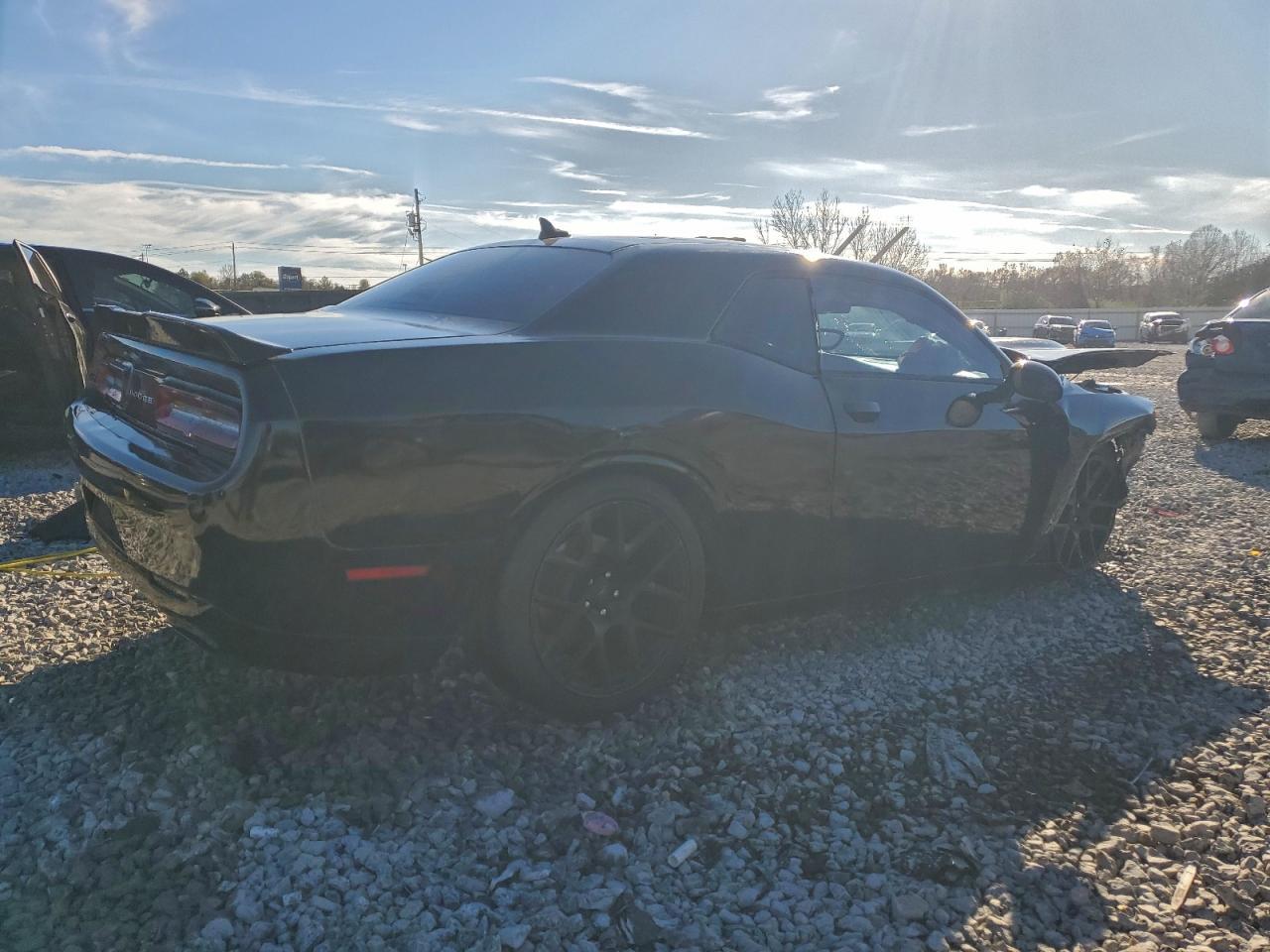 2017 DODGE Challenger