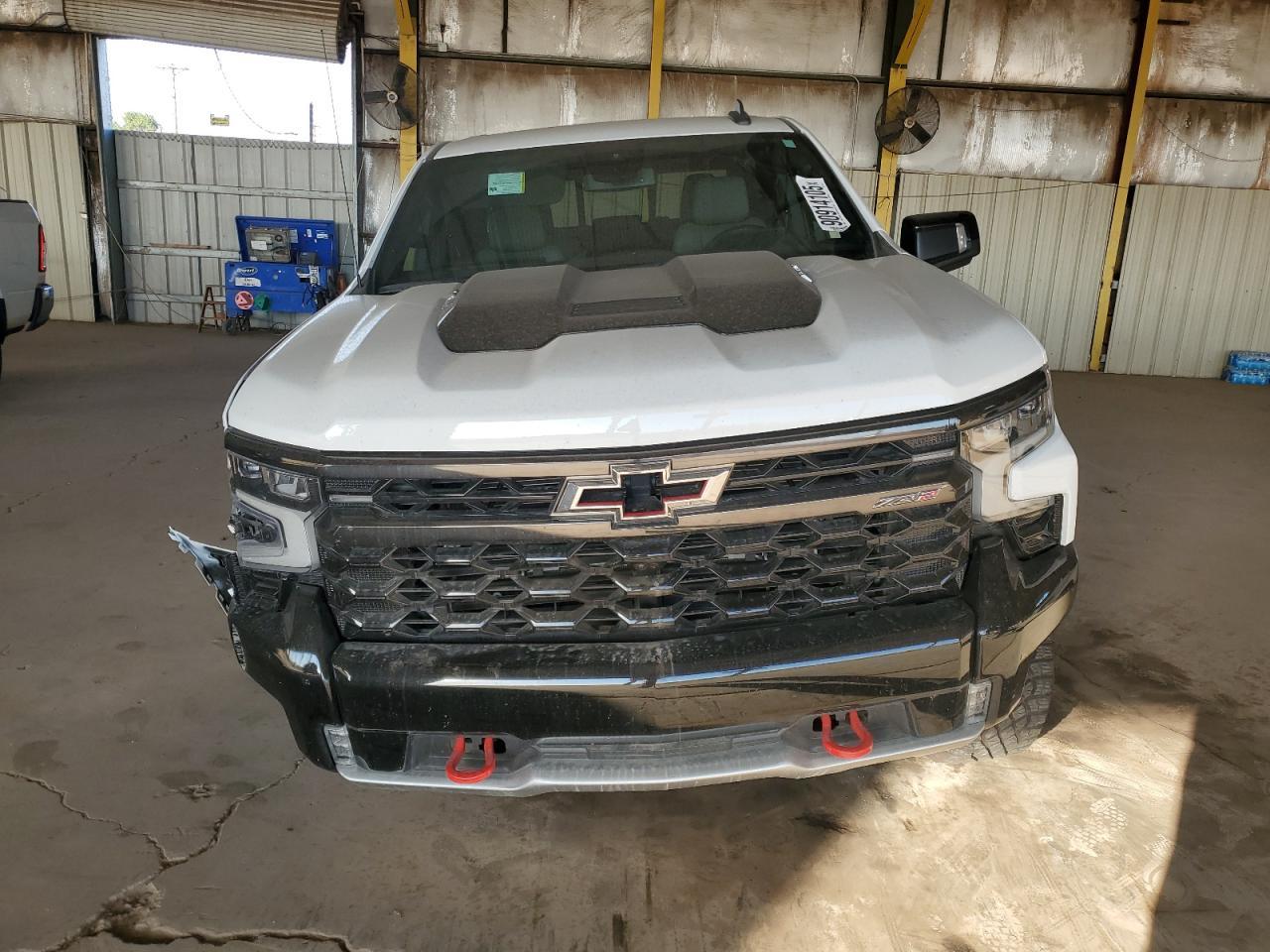 2024 CHEVROLET Silverado
