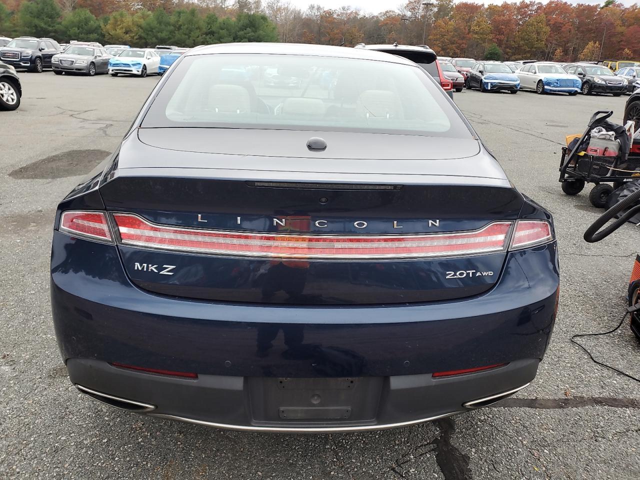 2017 LINCOLN MKZ