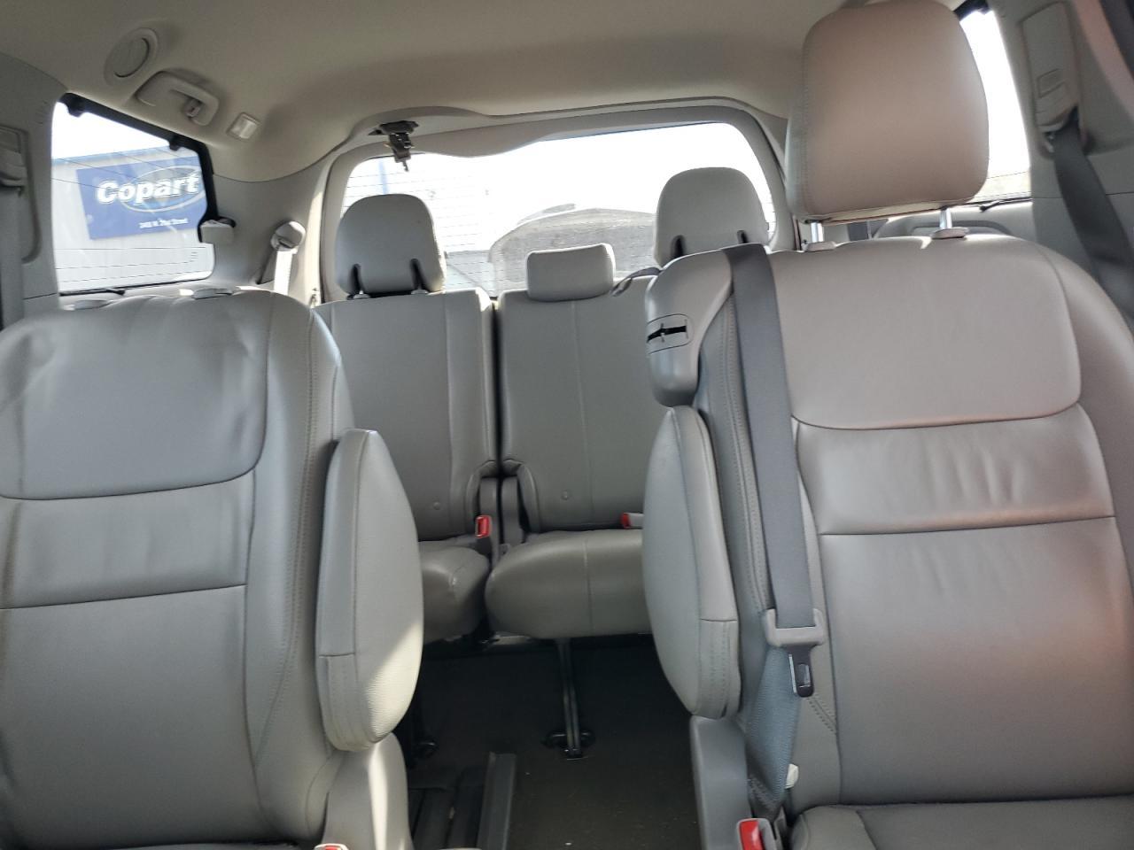 2015 TOYOTA SIENNA
