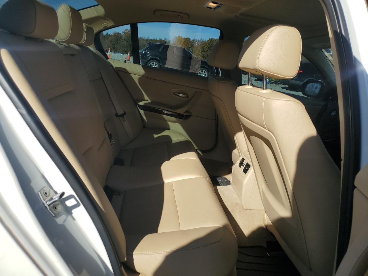 2011 BMW 3 SERIES