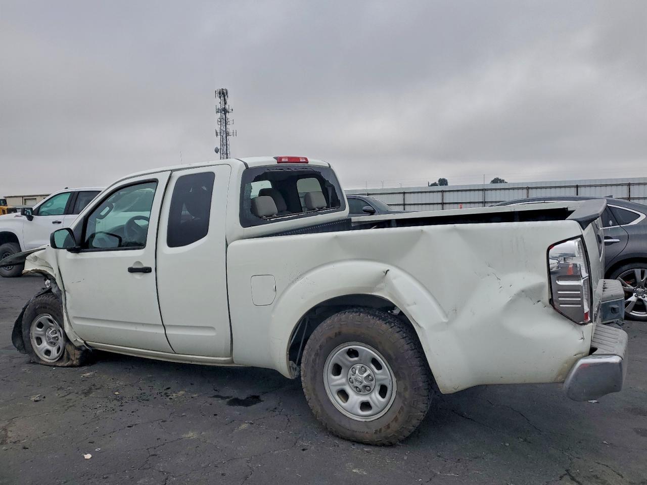 2016 NISSAN Frontier