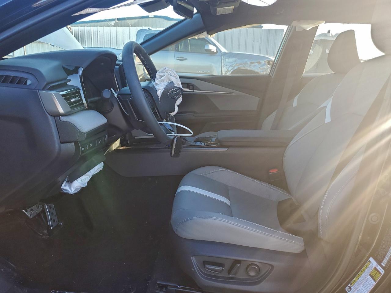 2025 TOYOTA CAMRY
