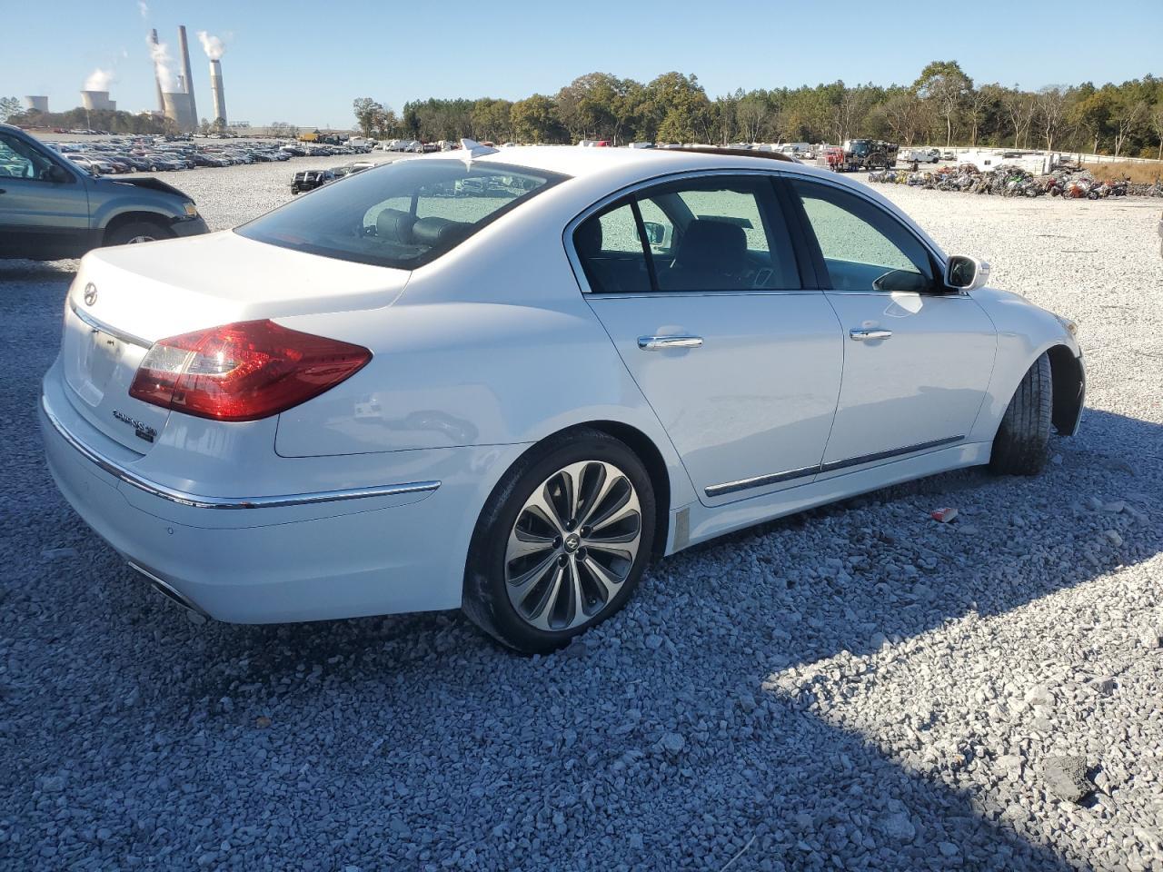 2014 HYUNDAI GENESIS