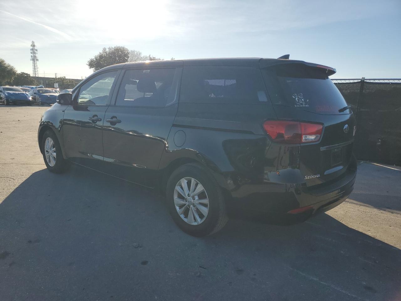 2016 KIA SEDONA