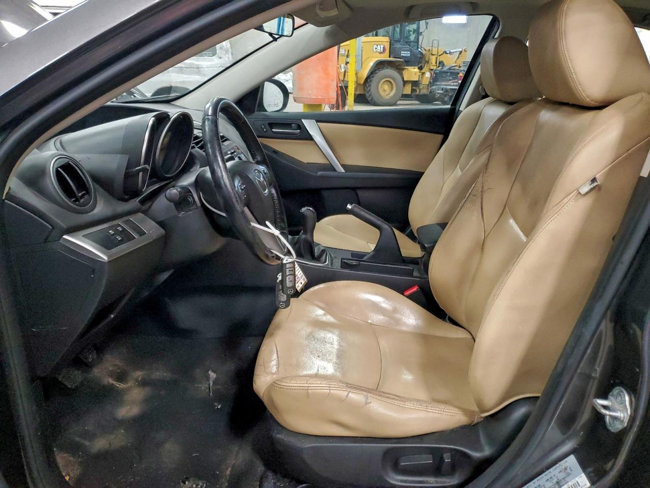 2013 MAZDA 3