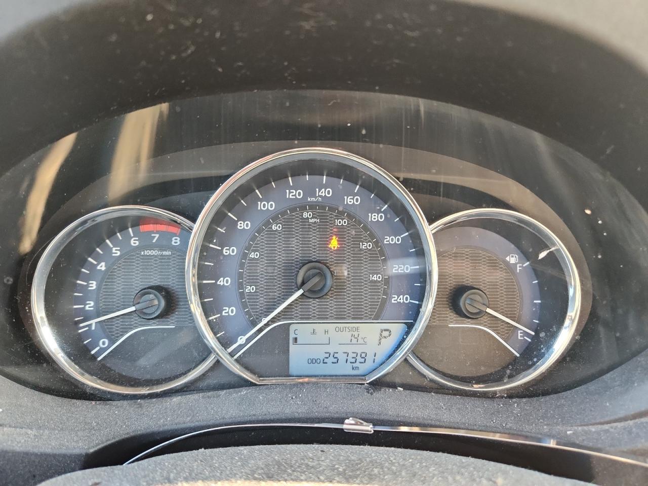 2015 TOYOTA COROLLA