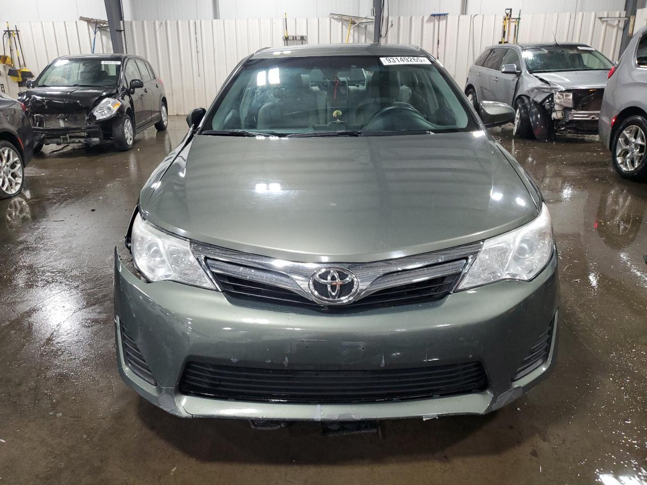 2014 TOYOTA CAMRY