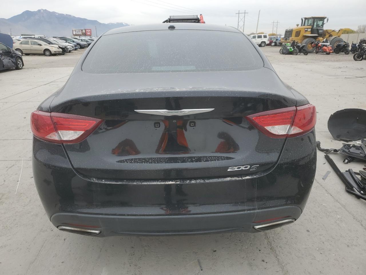 2015 CHRYSLER 200