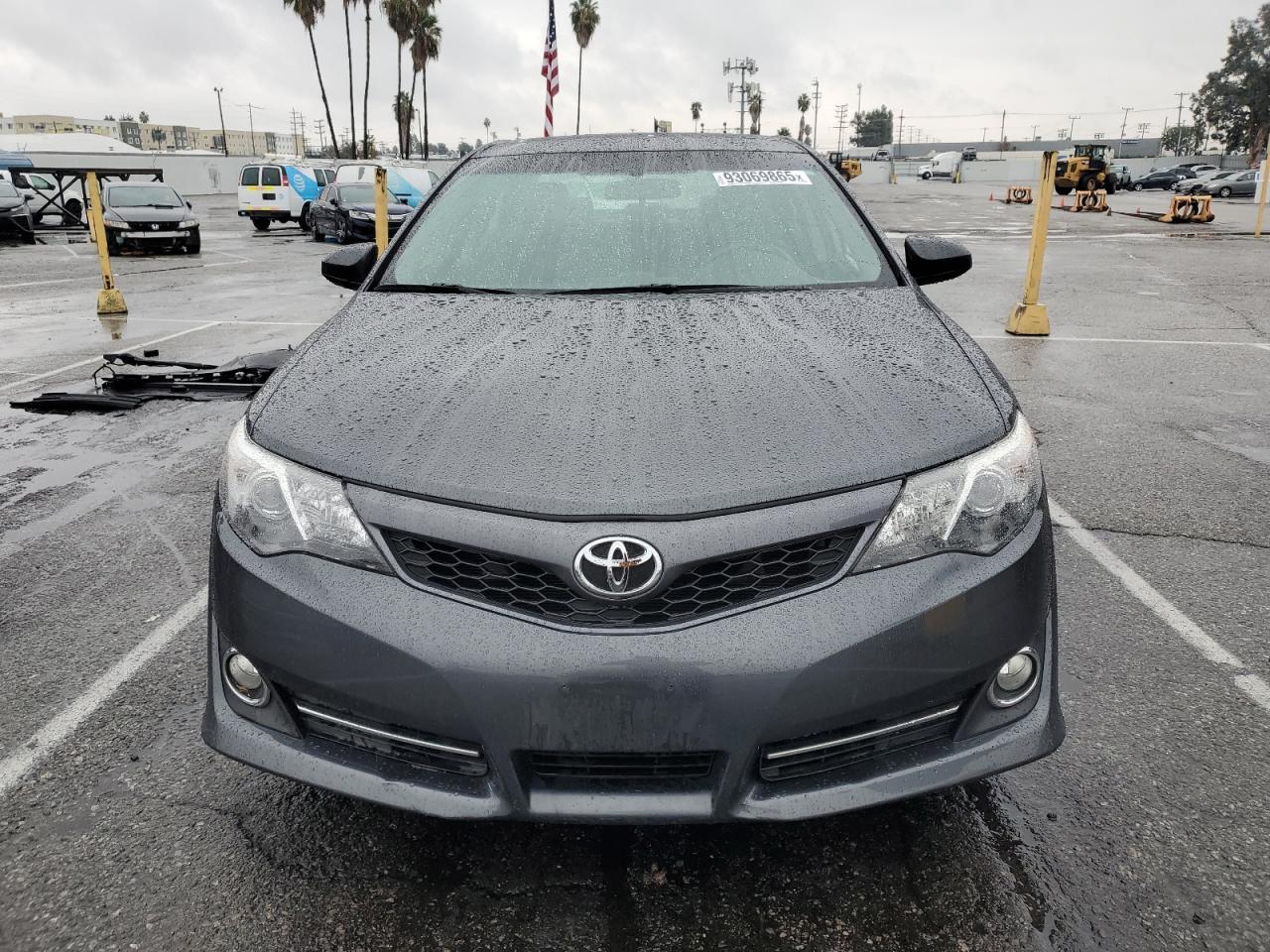 2013 TOYOTA CAMRY