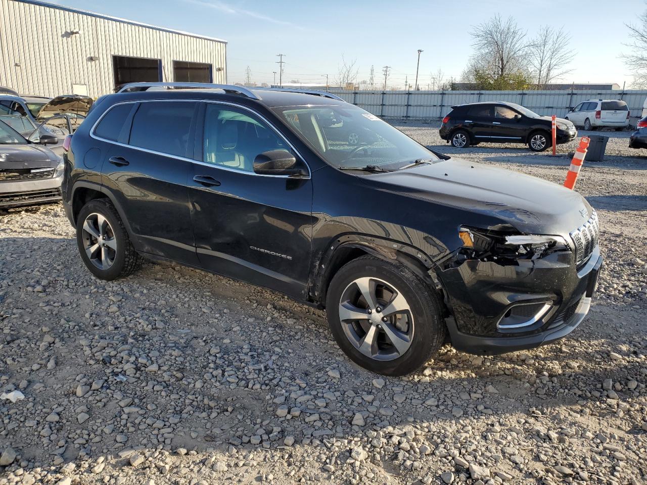 2019 JEEP CHEROKEE