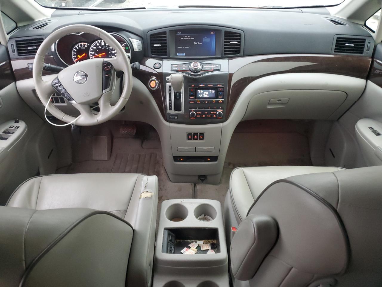 2015 NISSAN Quest