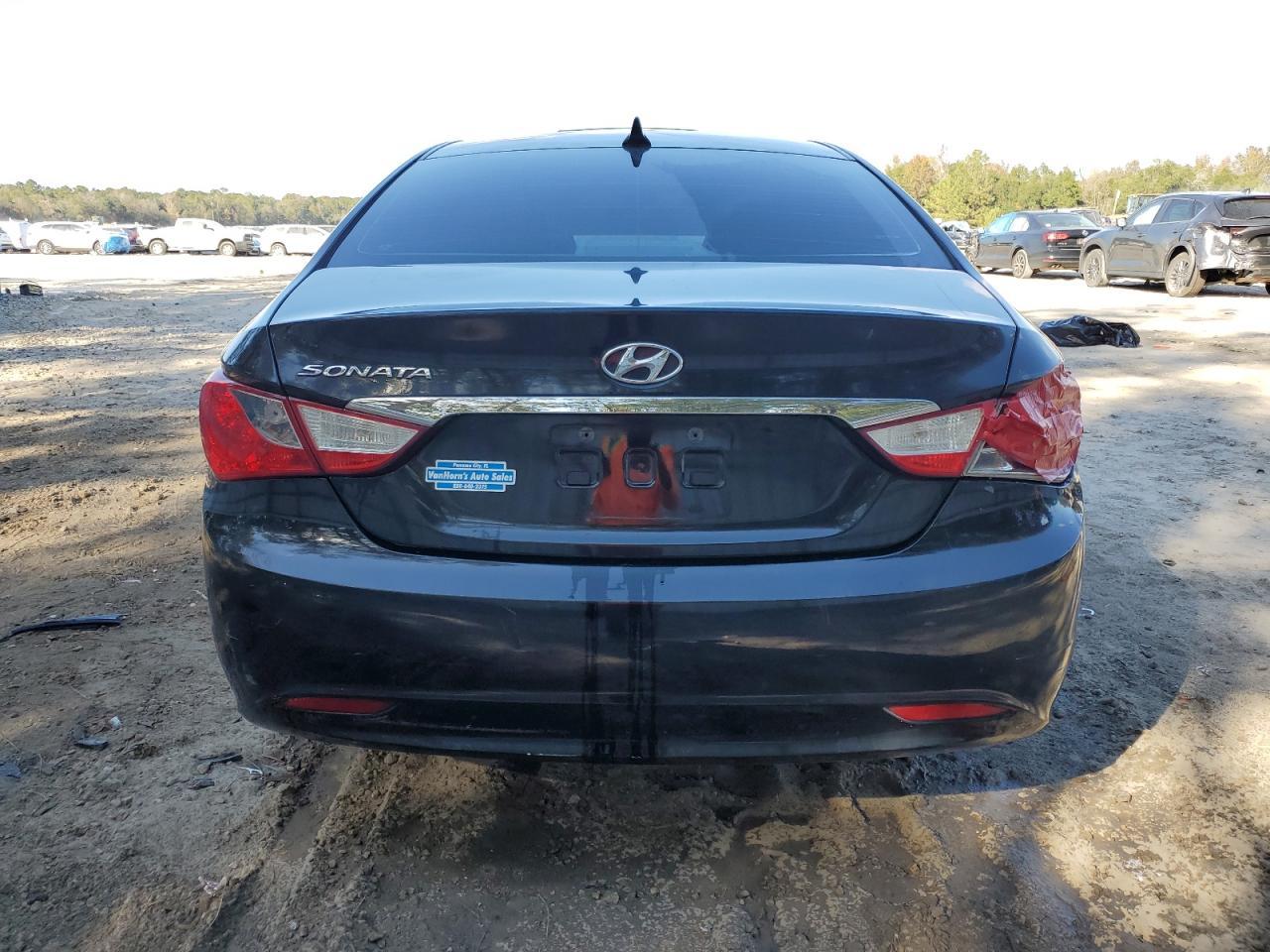 2011 HYUNDAI SONATA