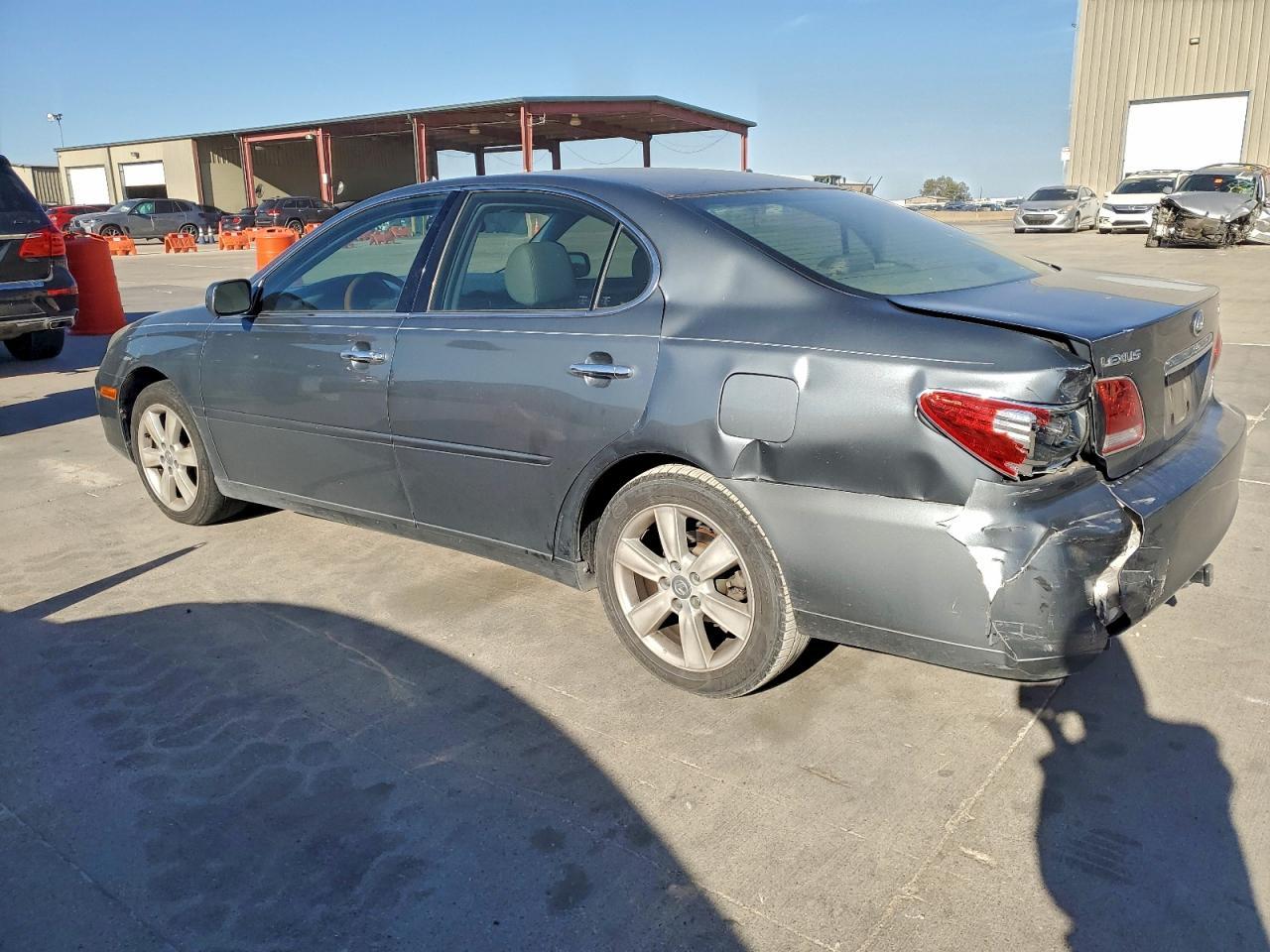 2005 LEXUS ES 330