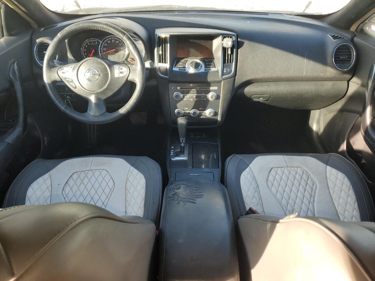 2014 NISSAN Maxima
