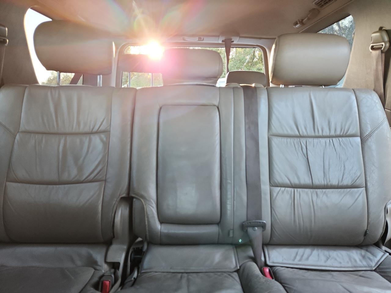 2003 TOYOTA Sequoia