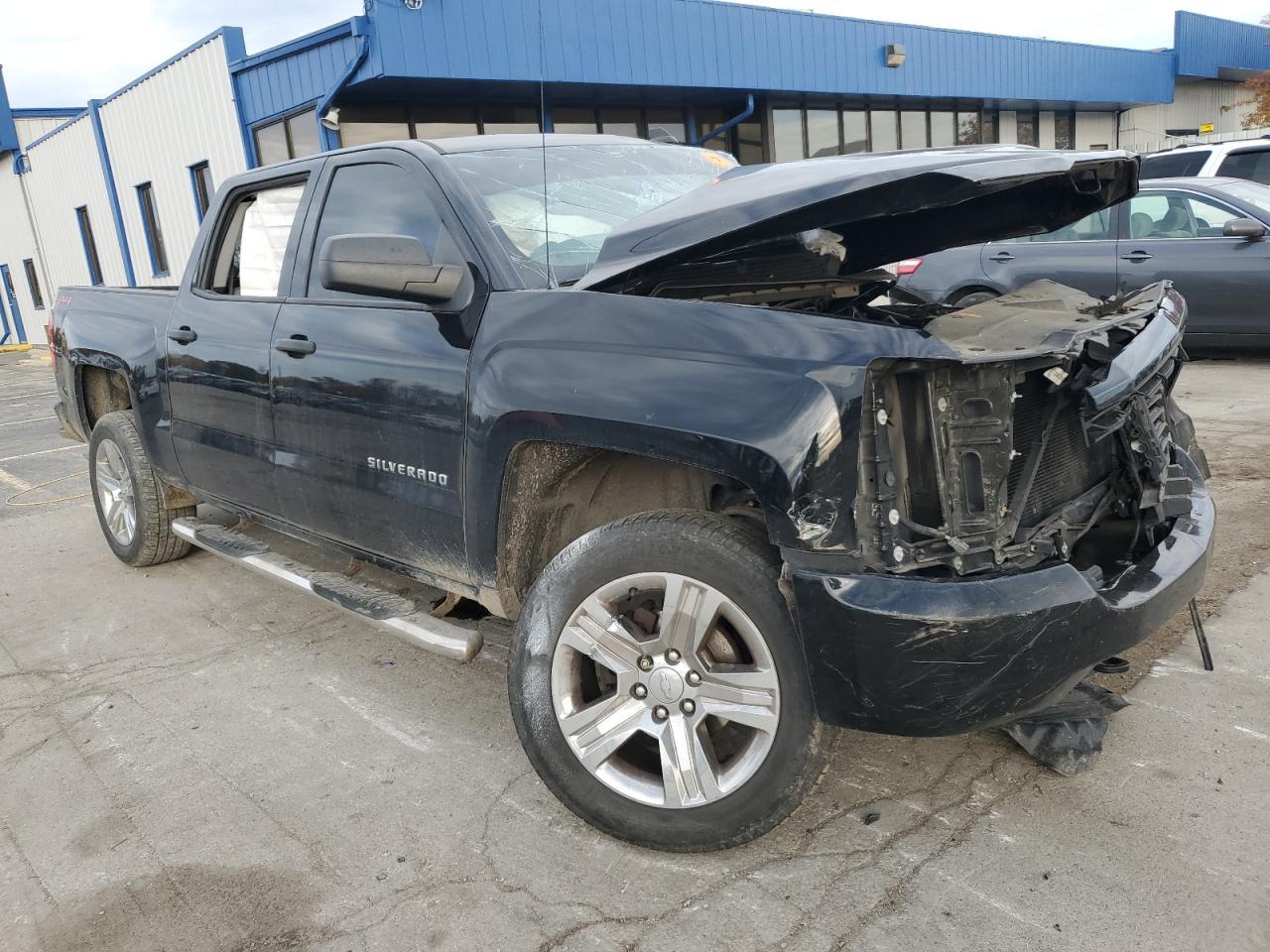 2018 CHEVROLET Silverado