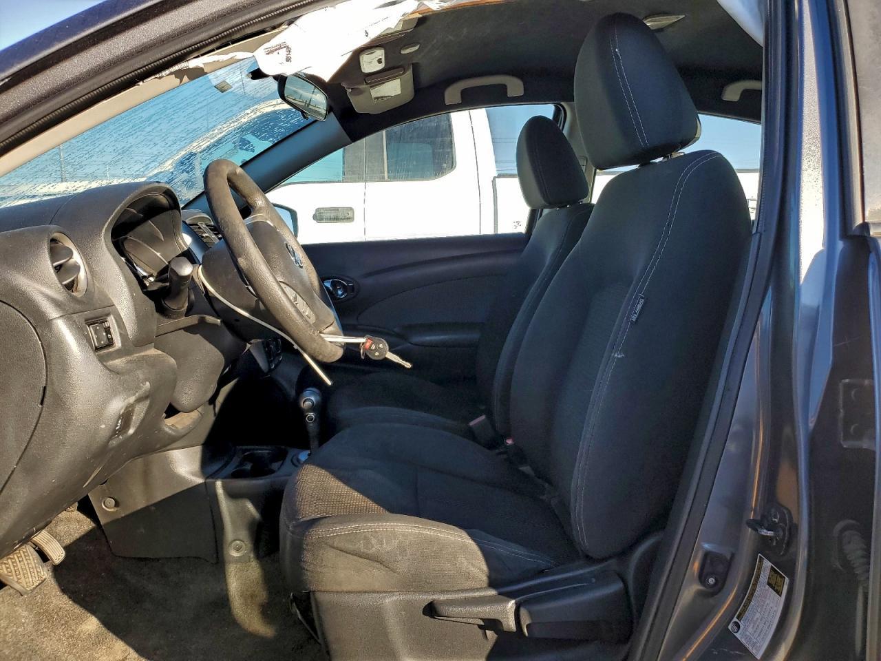 2016 NISSAN VERSA
