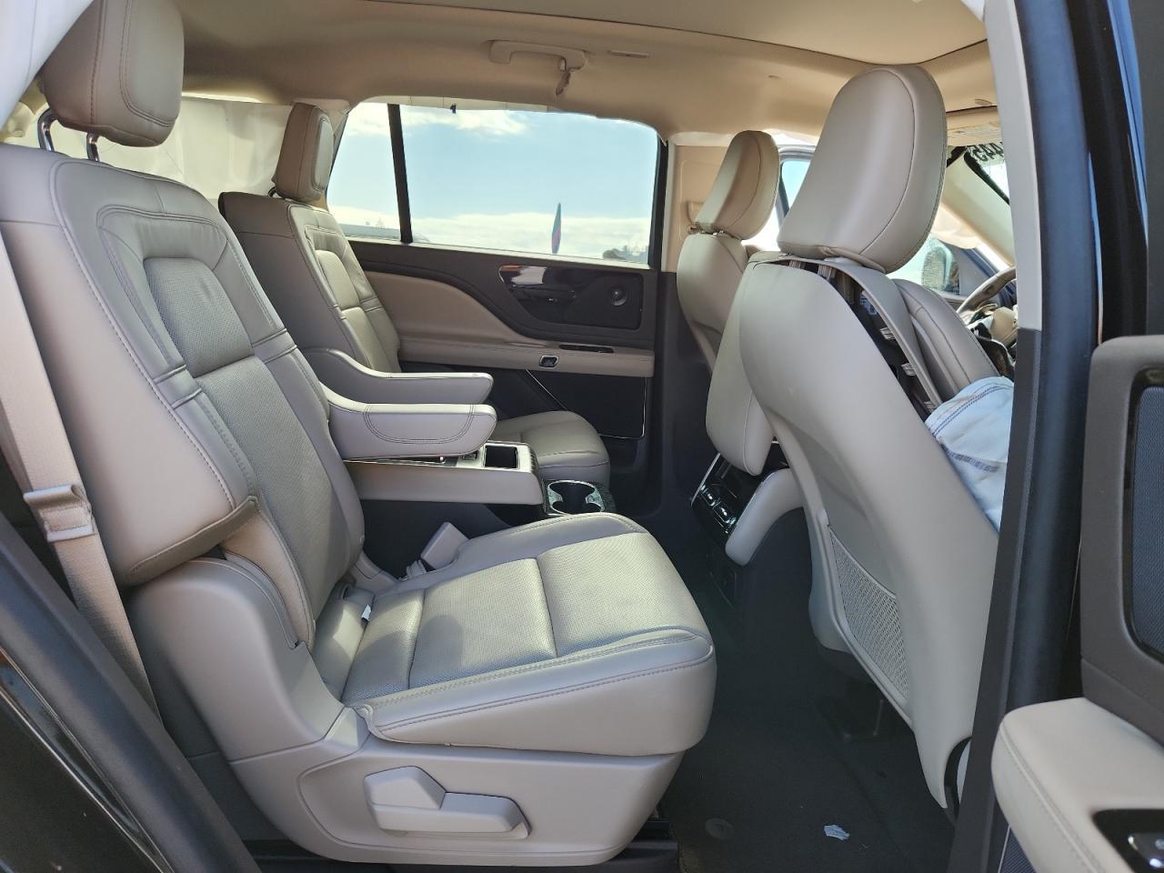 2023 LINCOLN Aviator