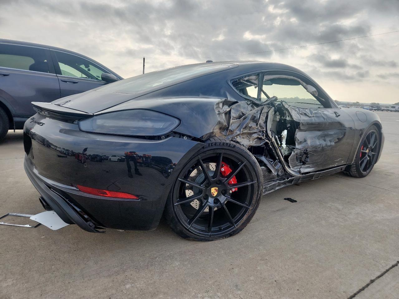 2025 PORSCHE Cayman