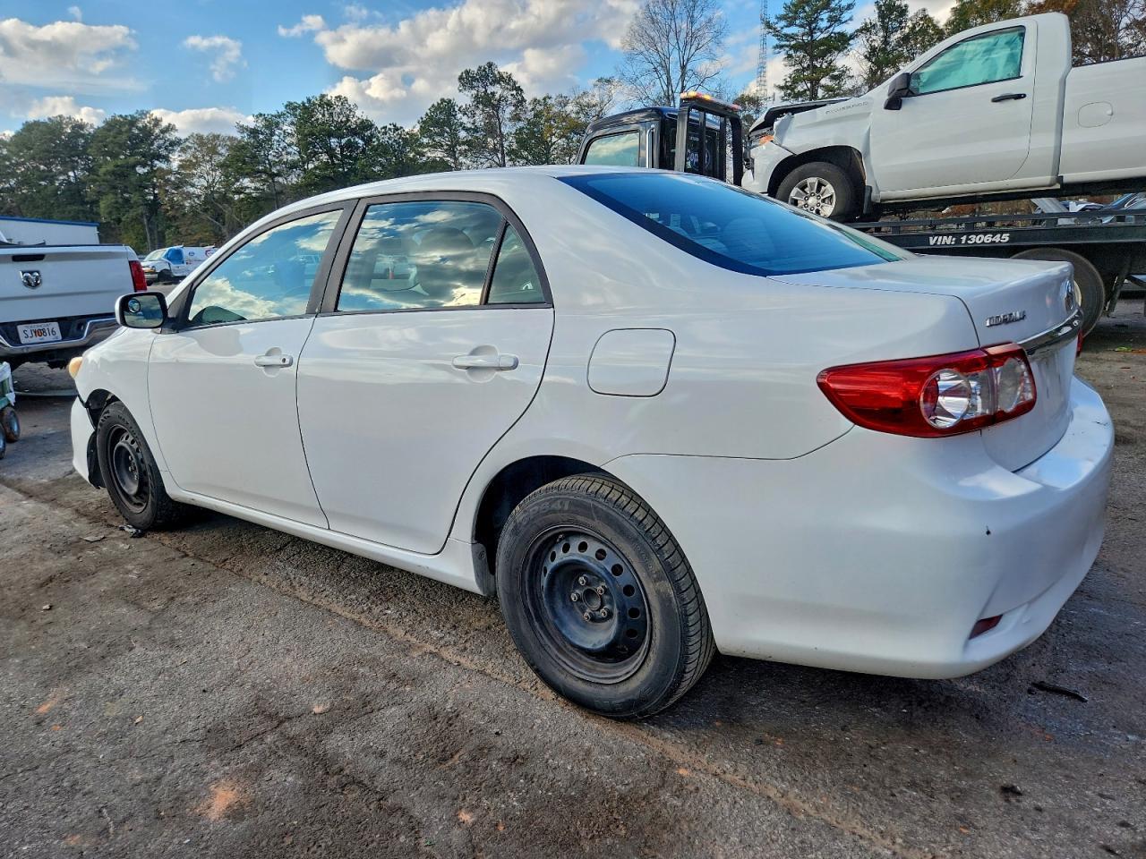 2011 TOYOTA COROLLA