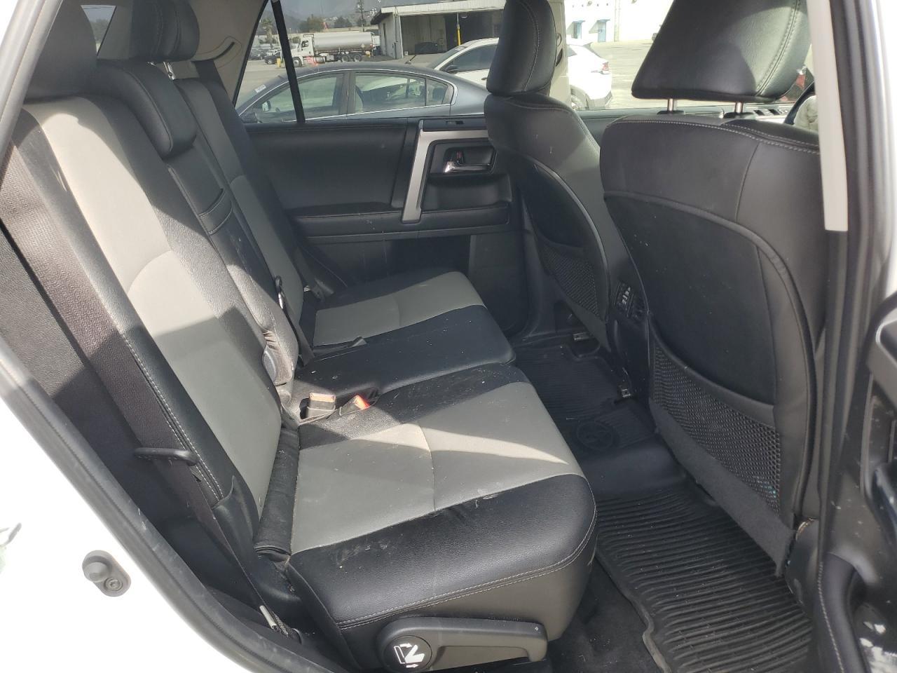 2018 TOYOTA 4Runner