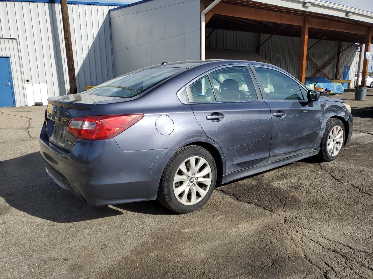 2015 SUBARU Legacy