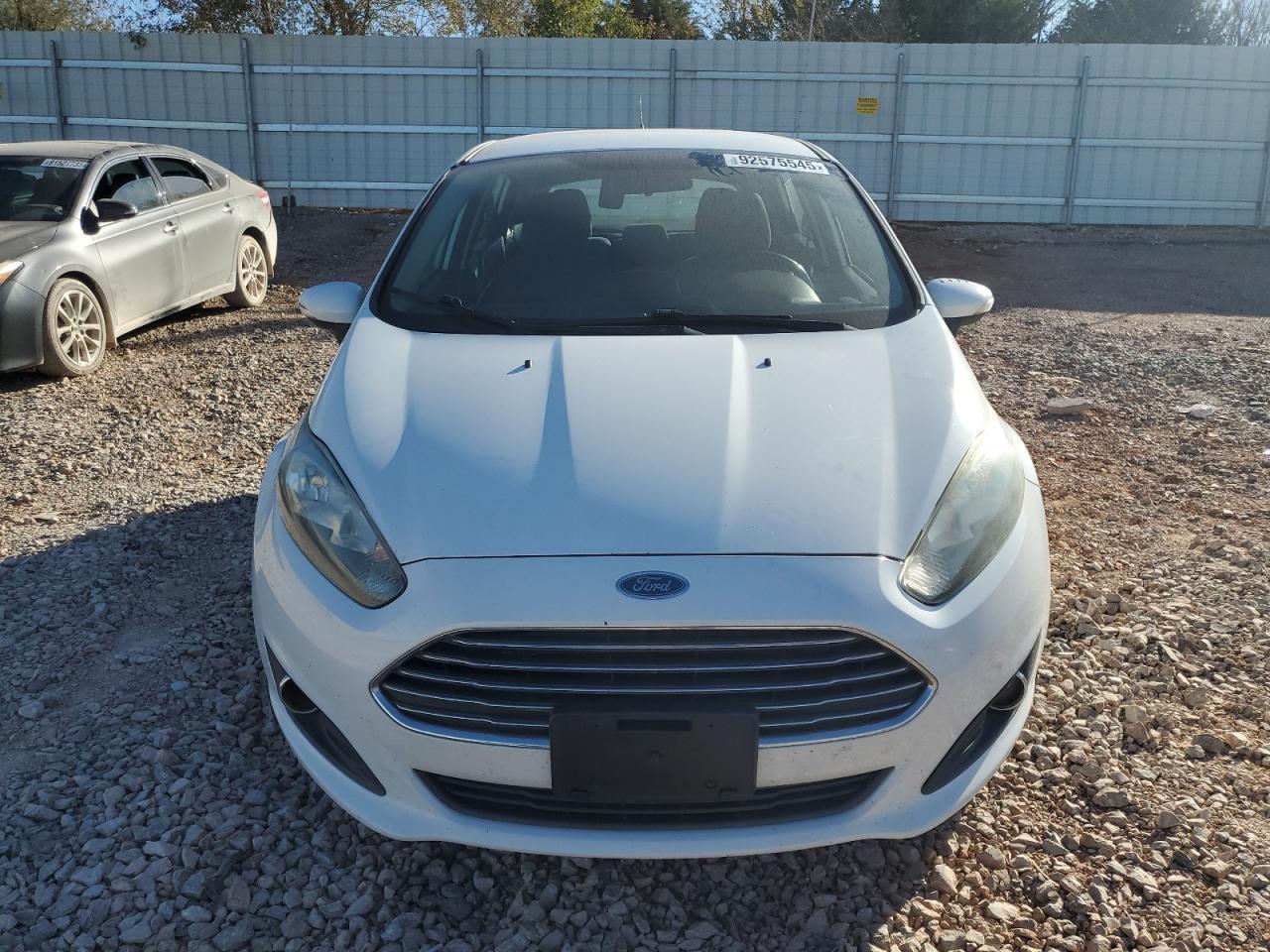 2015 FORD Fiesta